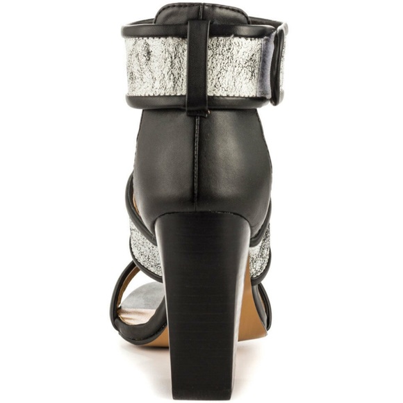 Report Signature Black/White LEATHER Strappy Sandals Heels 7M - Picture 4 of 15